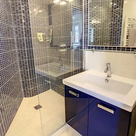 Apartment Quality 2 Bedroom Pasteur, 5 Mins From Croisettte 352