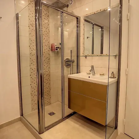 Apartment Quality 2 Bedroom Pasteur, 5 Mins From Croisettte 352