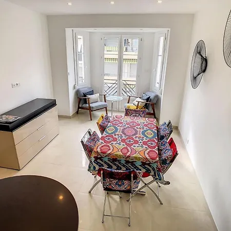 Quality 2 Bedroom Pasteur, 5 Mins From Croisettte 352 Apartment